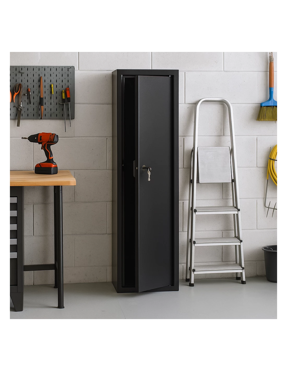 Armoire À Fusils Burg Wachter FAVOR Gun 5 S Serrure À Clé installé dans un garage armoire-1-9-fusils-Armoire À Fusils Burg Wachter FAVOR Gun 5 S Serrure À Clé-2